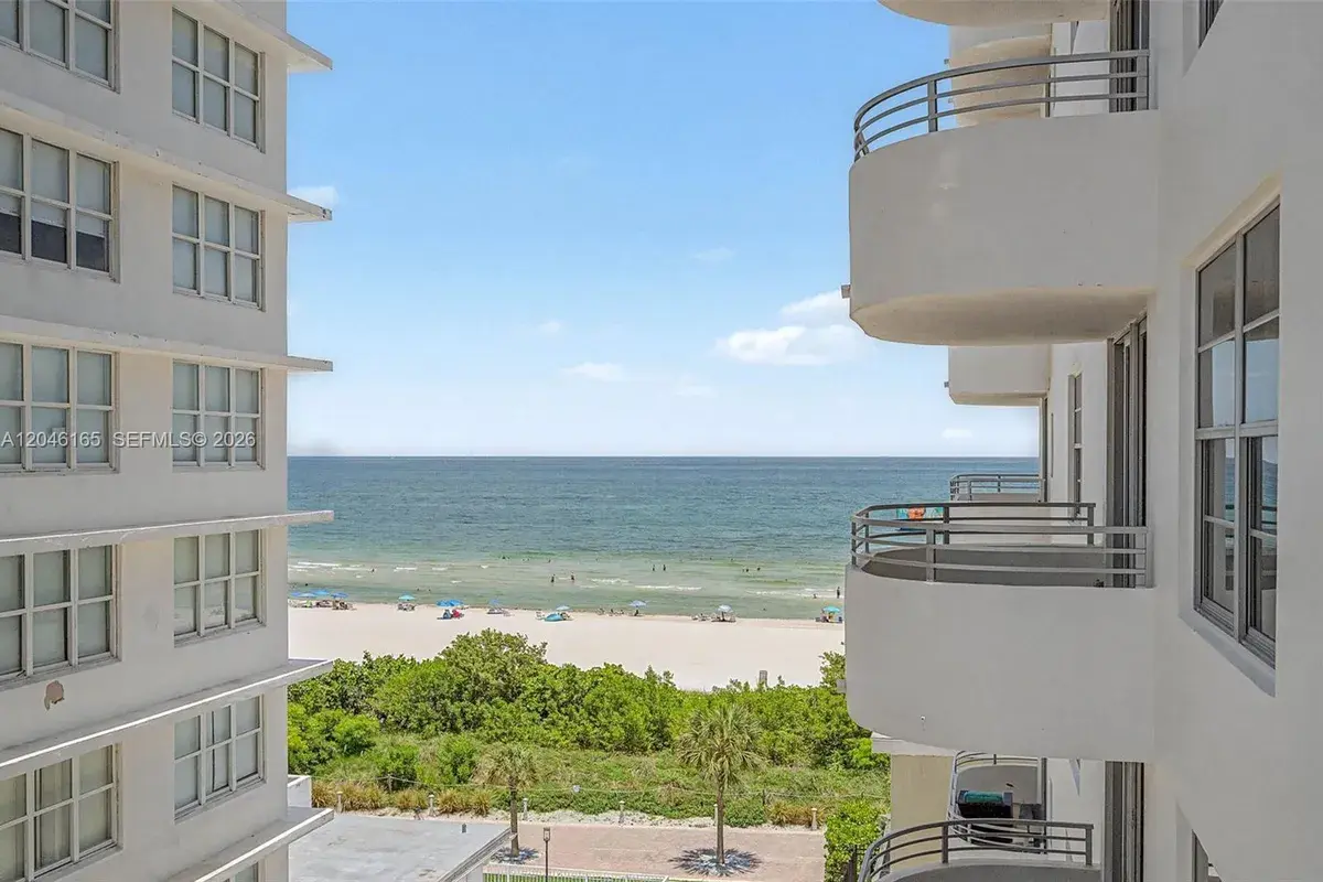 5555 Collins Ave # 7B, Miami Beach FL 33140