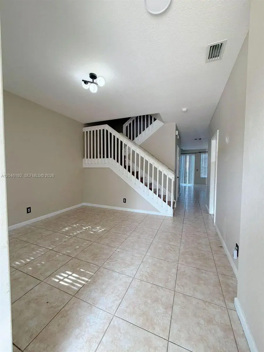 3258 NW 32nd Ter, Oakland Park FL 33309