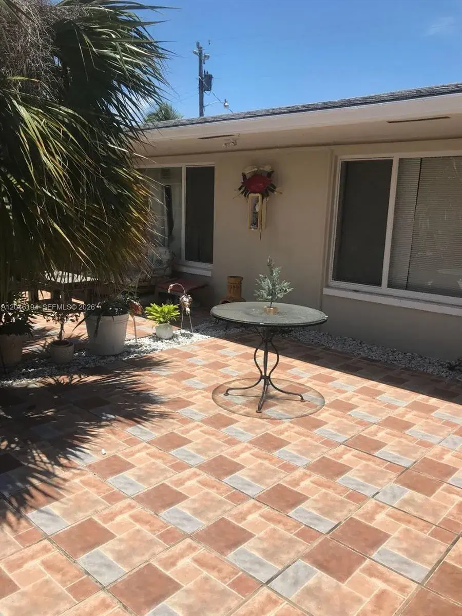 2859 NE 30th St # 3, Fort Lauderdale FL 33306