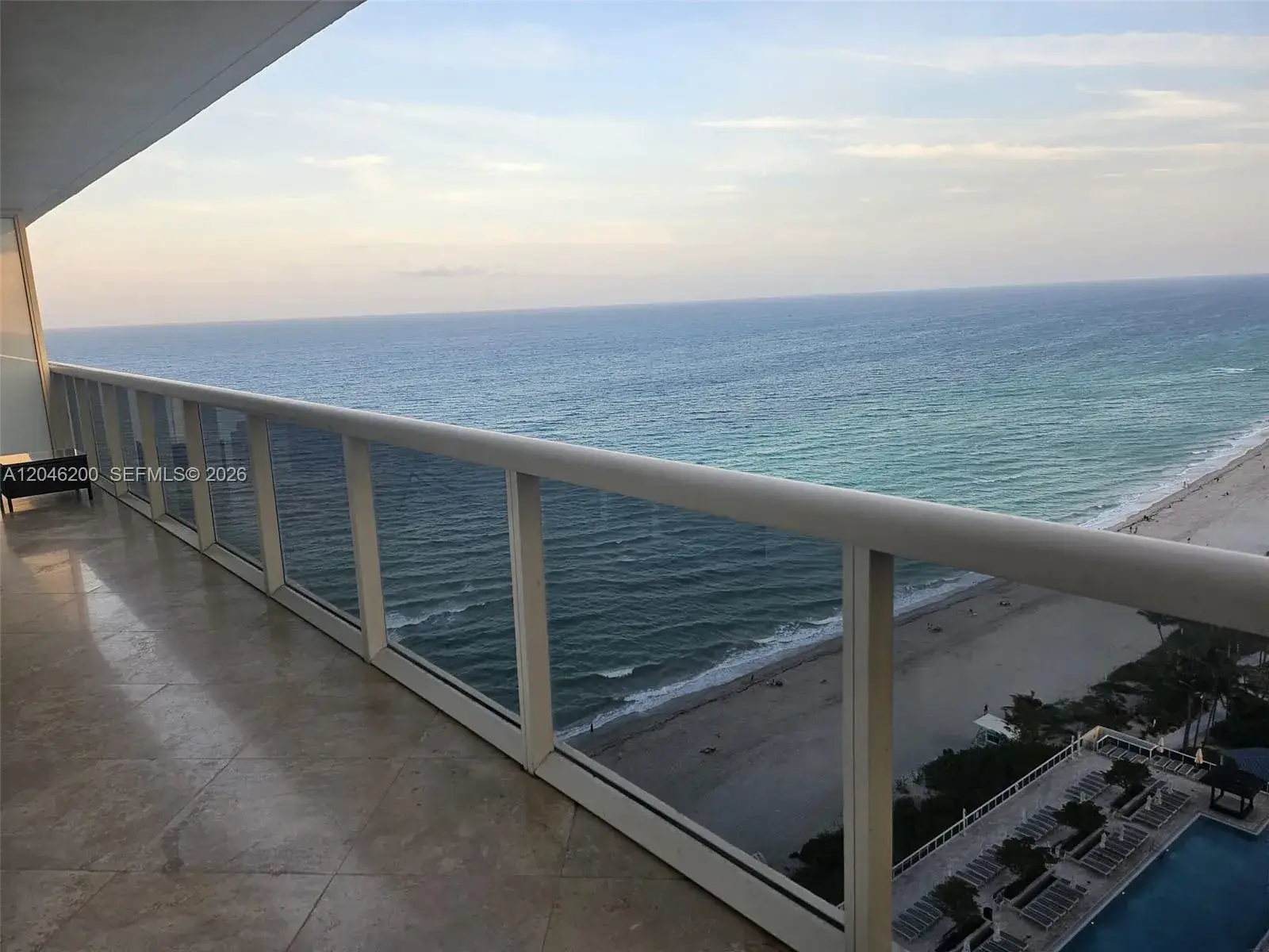 1830 S Ocean Dr # 2403, Hallandale Beach FL 33009