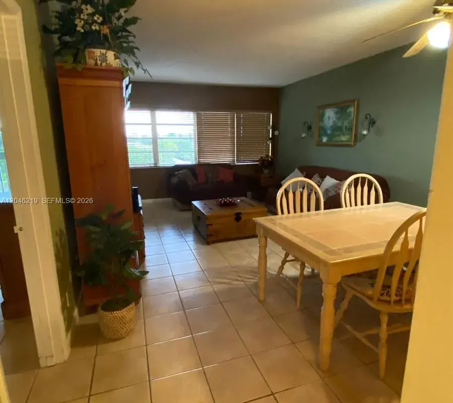 330 SE 2nd St # 403F, Hallandale Beach FL 33009