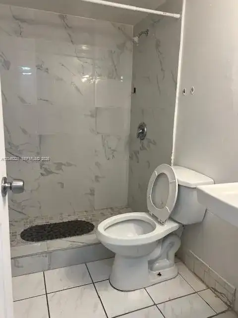 5775 W 20th Ave # 310, Hialeah FL 33012 photo 2