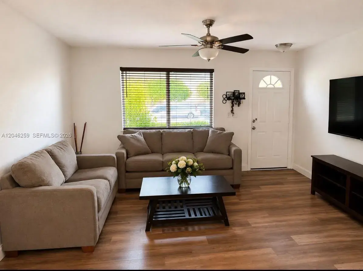 8948 NW 27th St # 8948, Coral Springs FL 33065