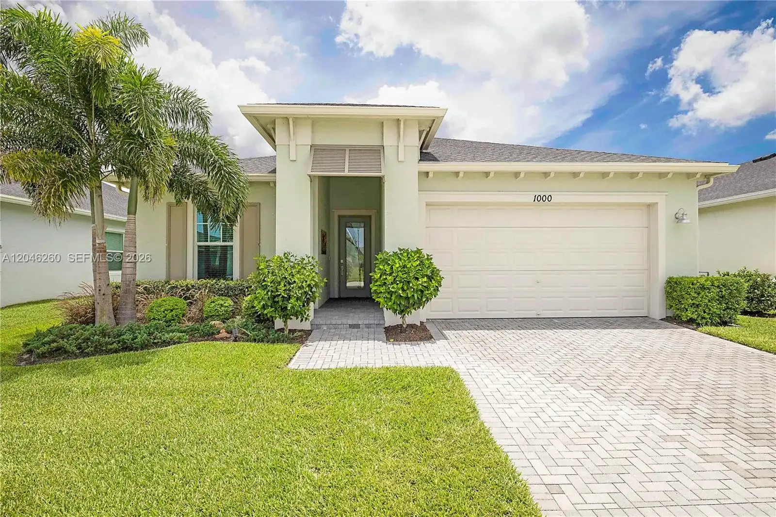 1000 SE Crosswood Way, Port St. Lucie FL 34984
