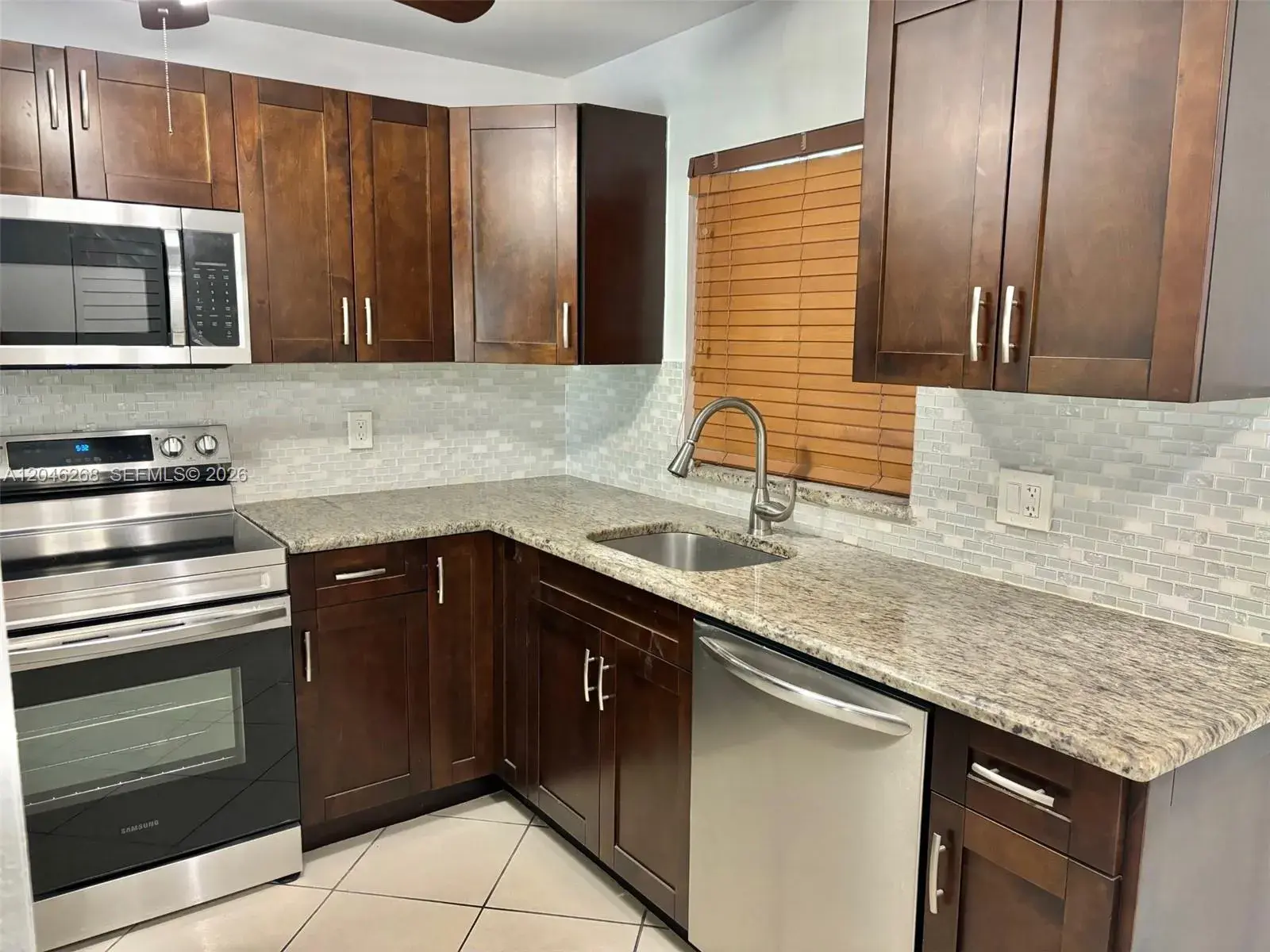 9411 Evergreen Pl # 303, Davie FL 33324