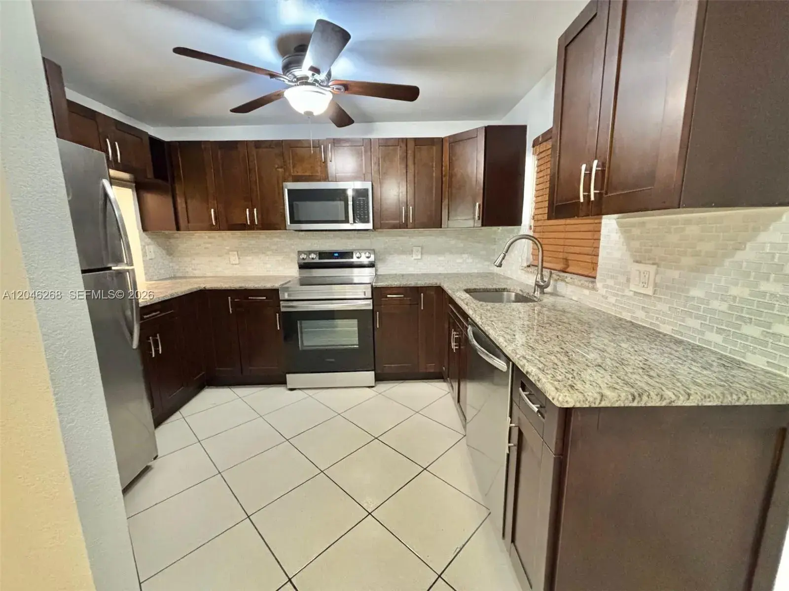 9411 Evergreen Pl # 303, Davie FL 33324