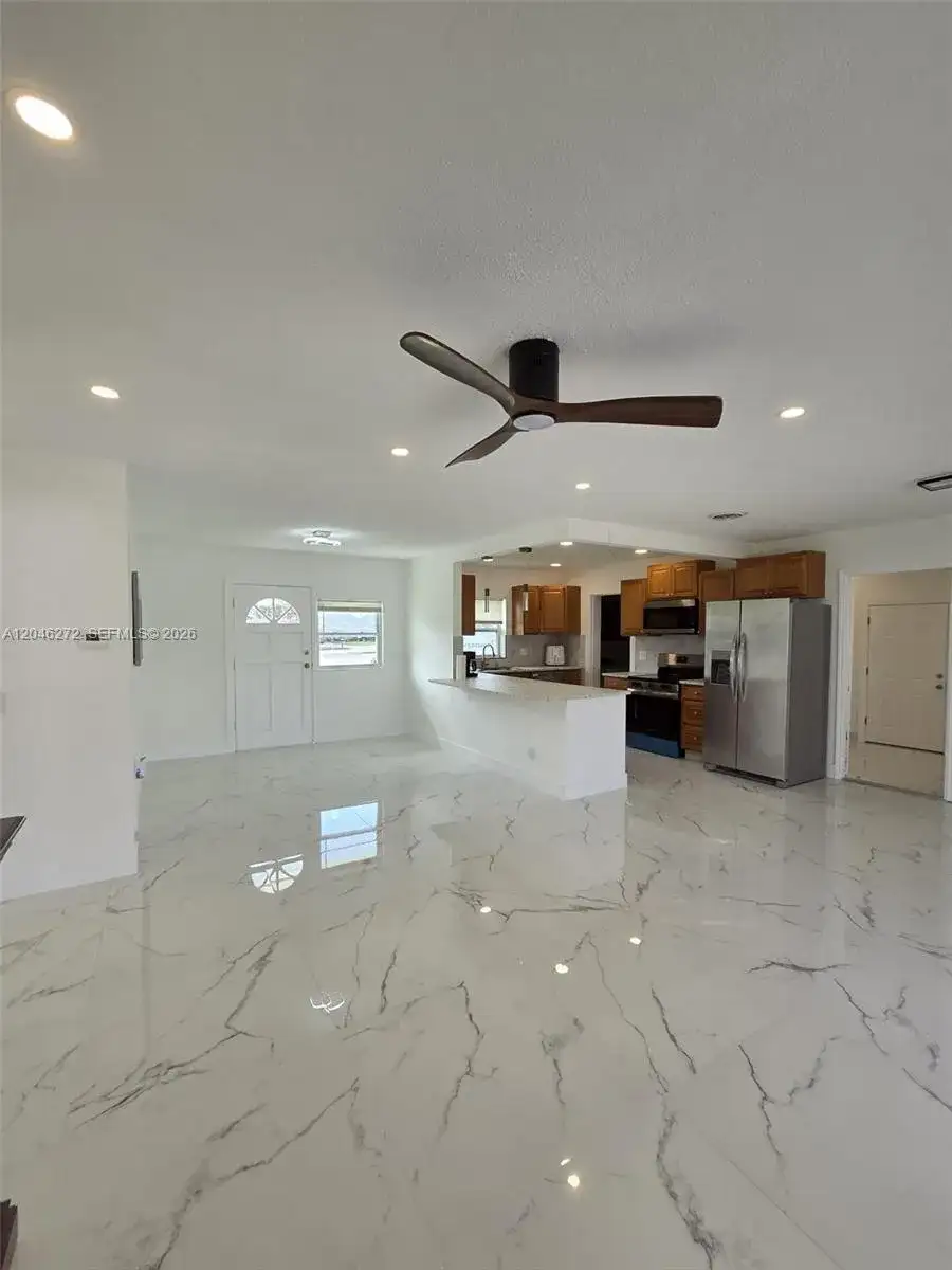 305 SE Airoso Blvd # 0, Port St. Lucie FL 34983 photo 2