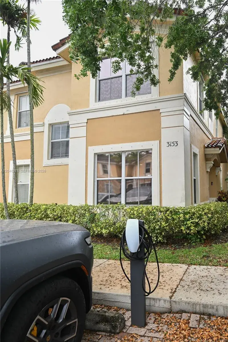 3153 SW 129th Ter, Miramar FL 33027