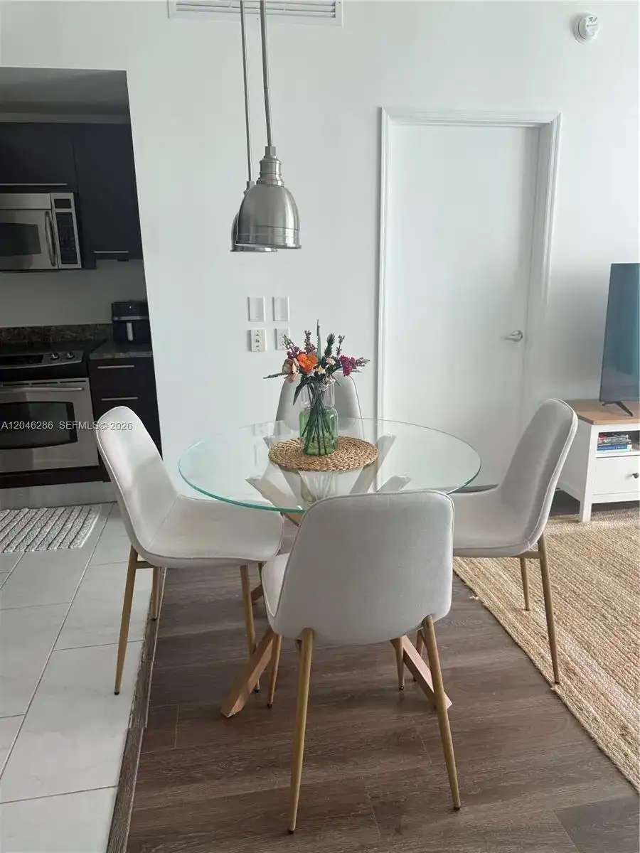 950 Brickell Bay Dr # 2907, Miami FL 33131 photo 5