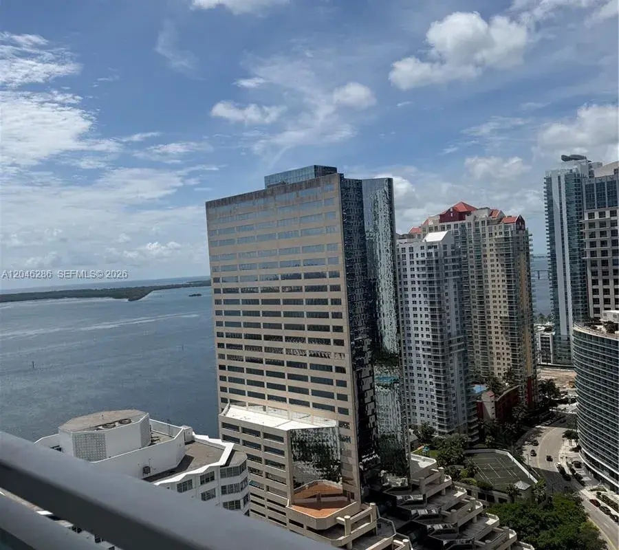 950 Brickell Bay Dr # 2907, Miami FL 33131