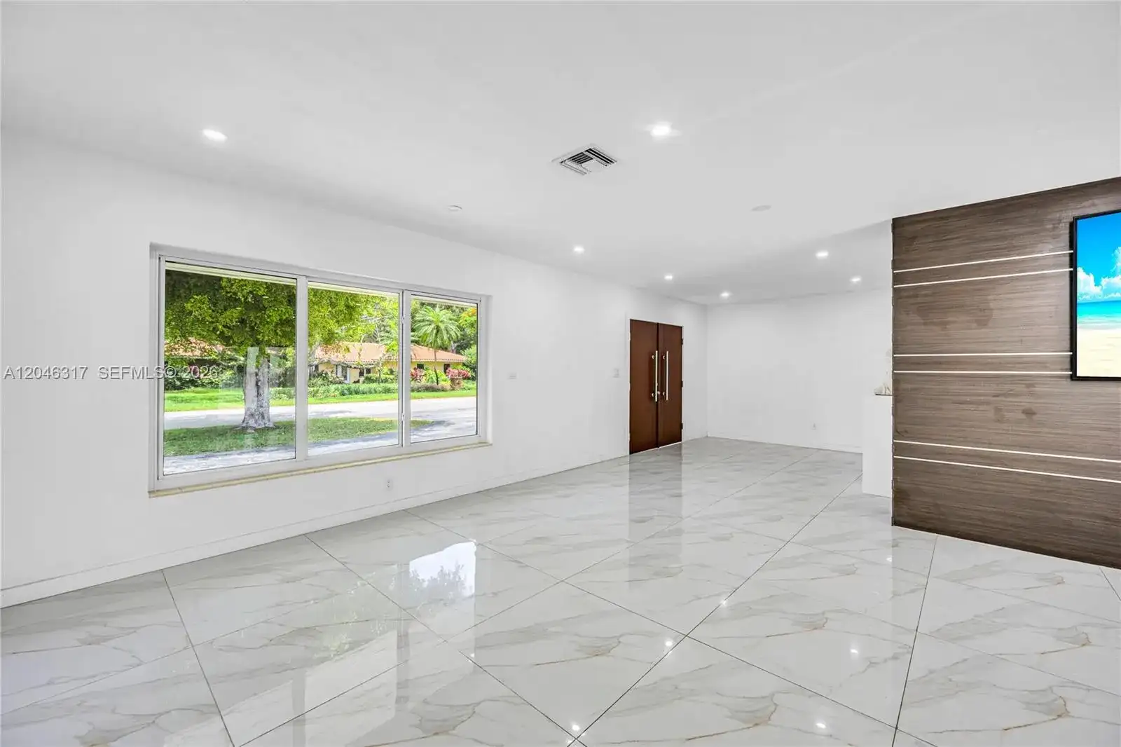 12525 SW 68th Ct, Pinecrest FL 33156 photo 3