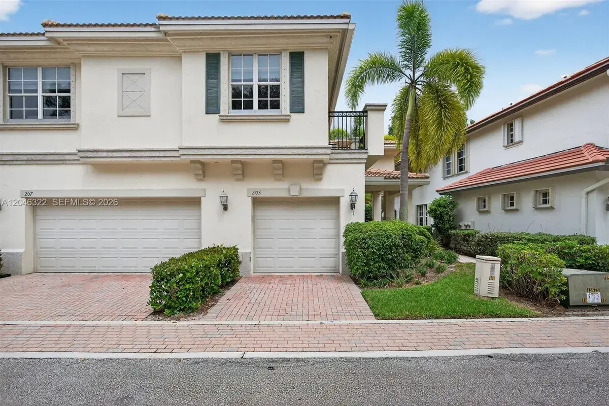 203 Evergrene Pkwy, Palm Beach Gardens FL 33410