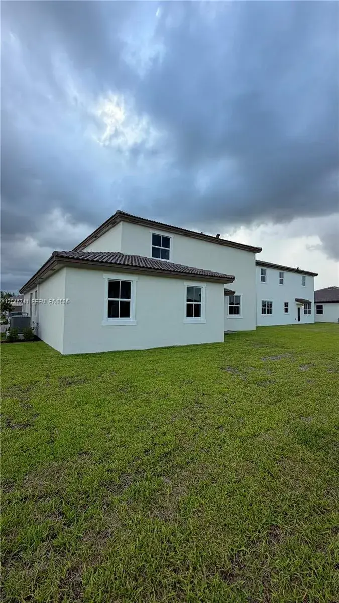 2475 SE 29th Dr, Homestead FL 33035