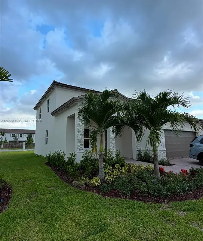 2475 SE 29th Dr, Homestead FL 33035