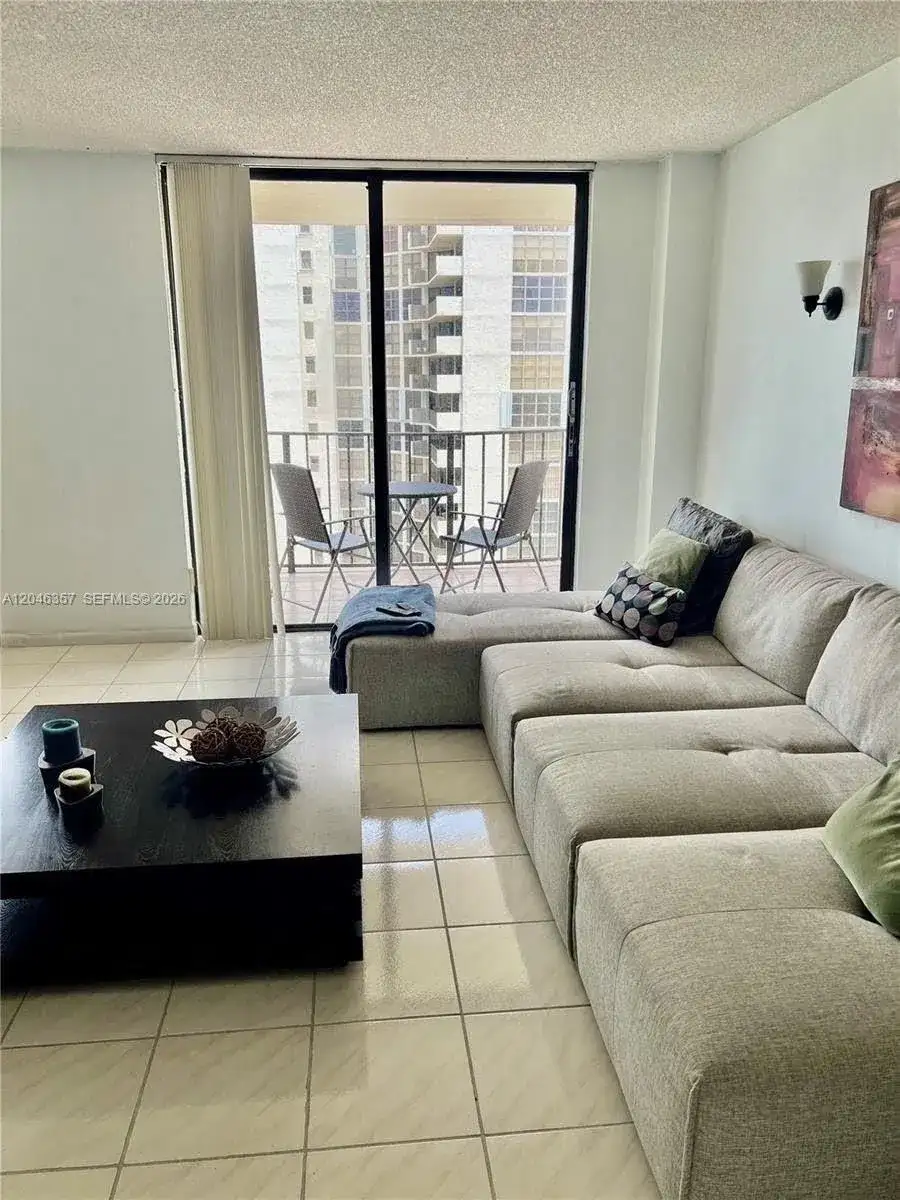 18151 NE 31st Ct # 1704, Aventura FL 33160 photo 3