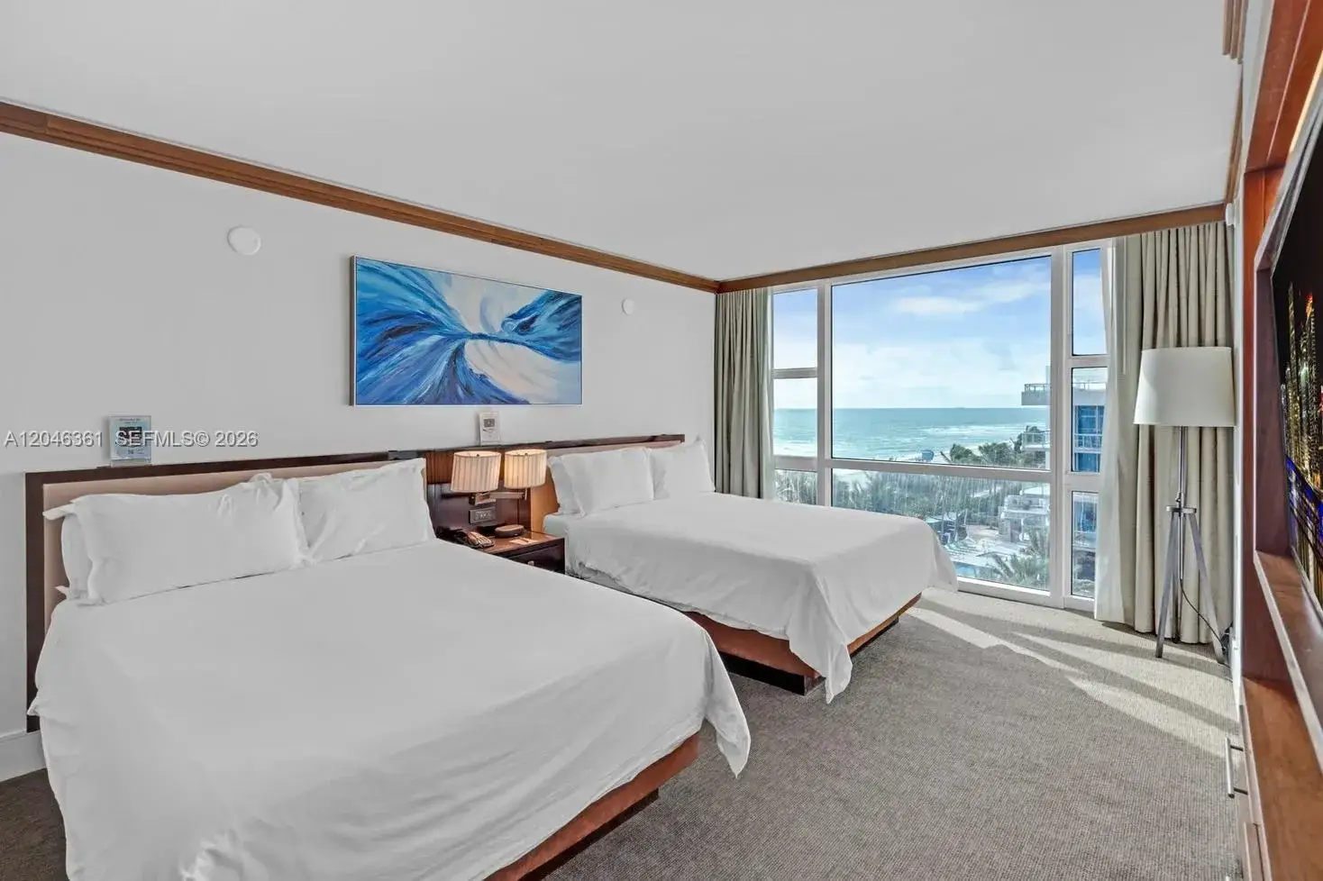 1 bedroom 1 bath Residential for sale at 6801 Collins Ave, Miami Beach FL 33141