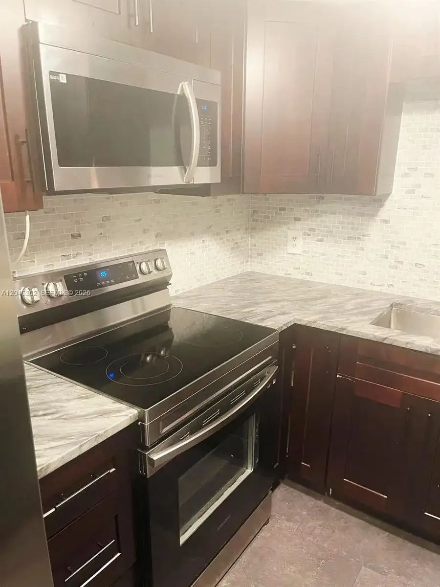 5961 N Falls Cir Dr # 109, Lauderhill FL 33319 photo 4