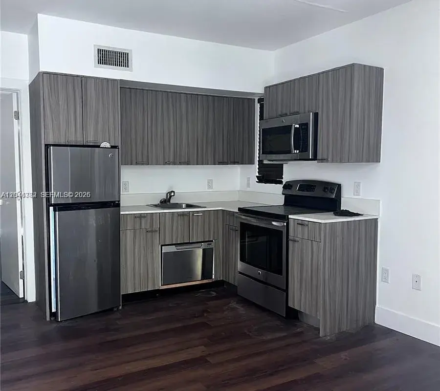 557 Michigan Ave # 115, Miami Beach FL 33139