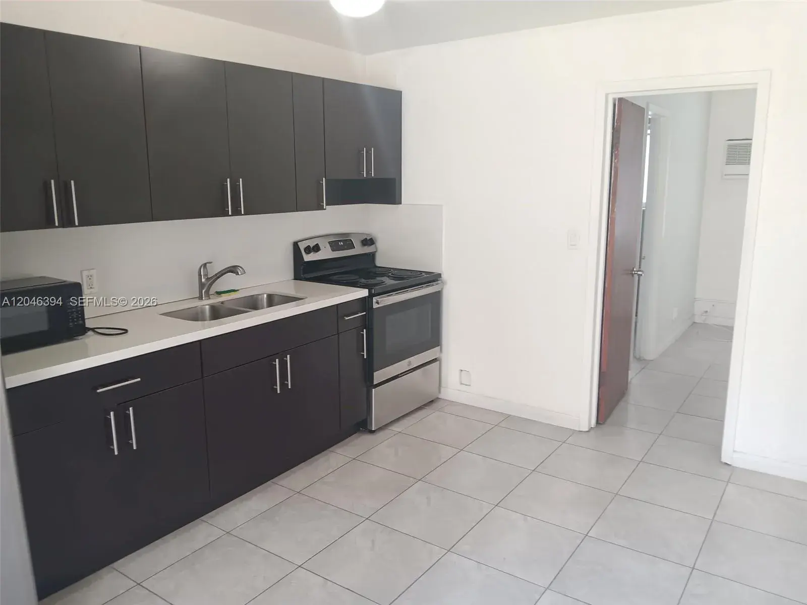 2334 Grant St # 2336, Hollywood FL 33020