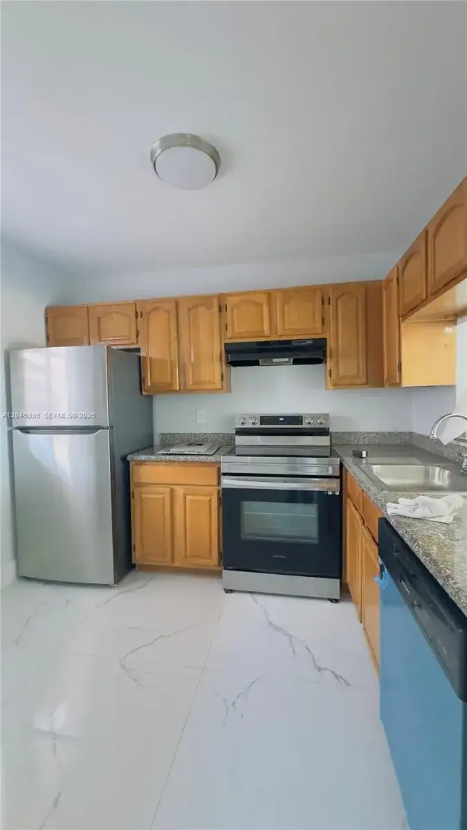 19851 SW 114th Ave # 301, Miami FL 33157 photo 3