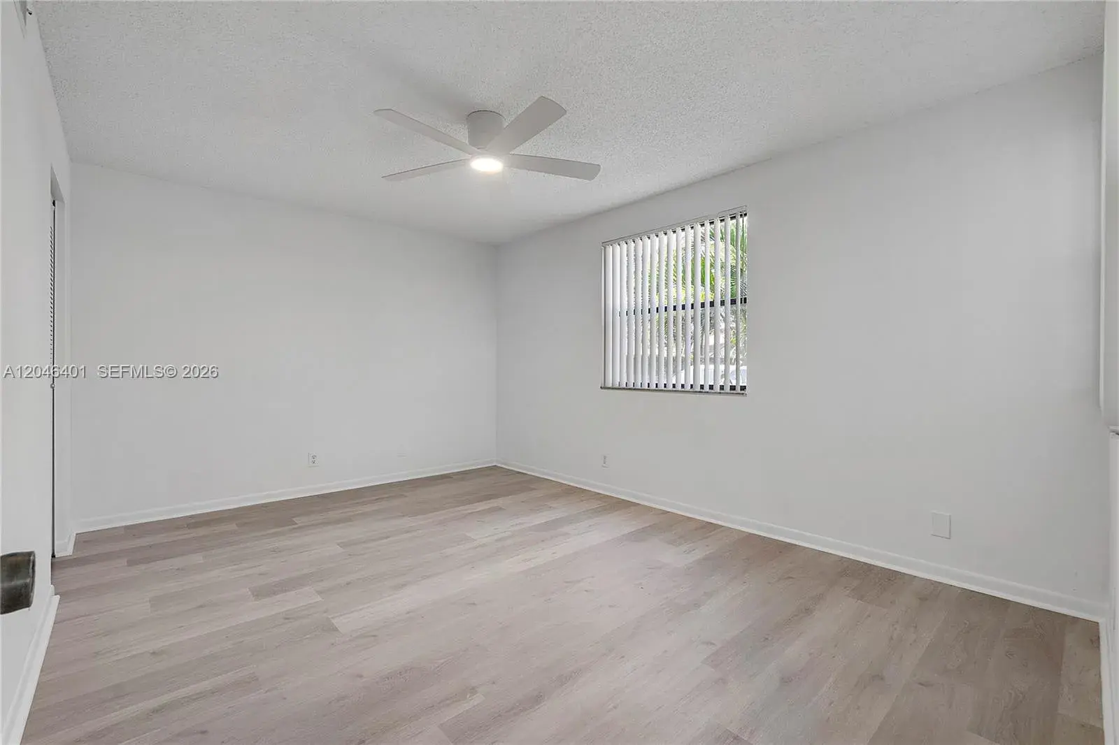 5661 Riverside Dr, Coral Springs FL 33067
