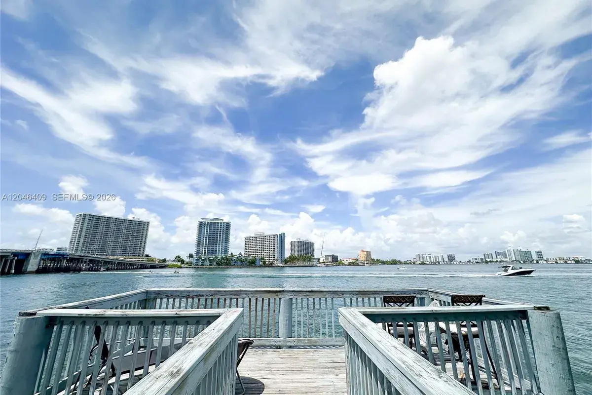 2130/2140 Bay Dr, Miami Beach FL 33141