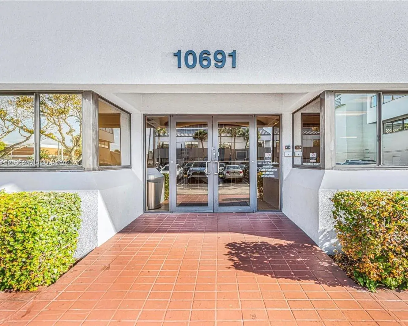 10691 SW 88th St, Miami FL 33176