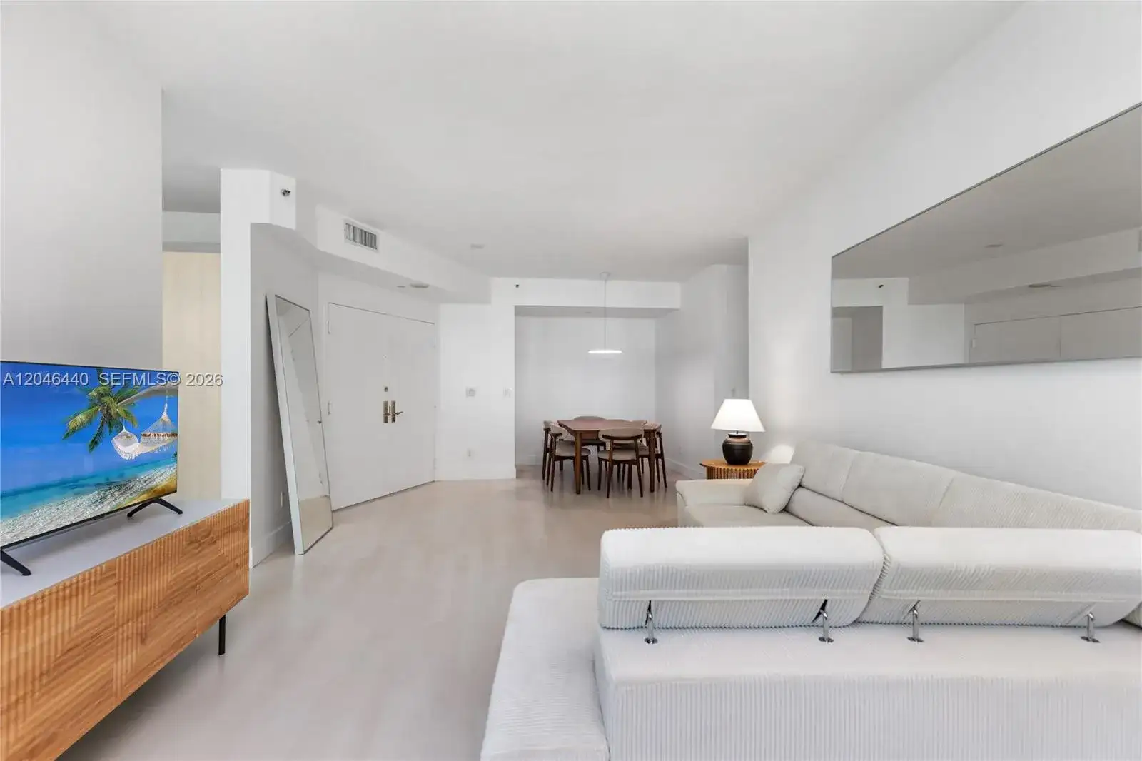 300 S Pointe Dr # 907, Miami Beach FL 33139 photo 5