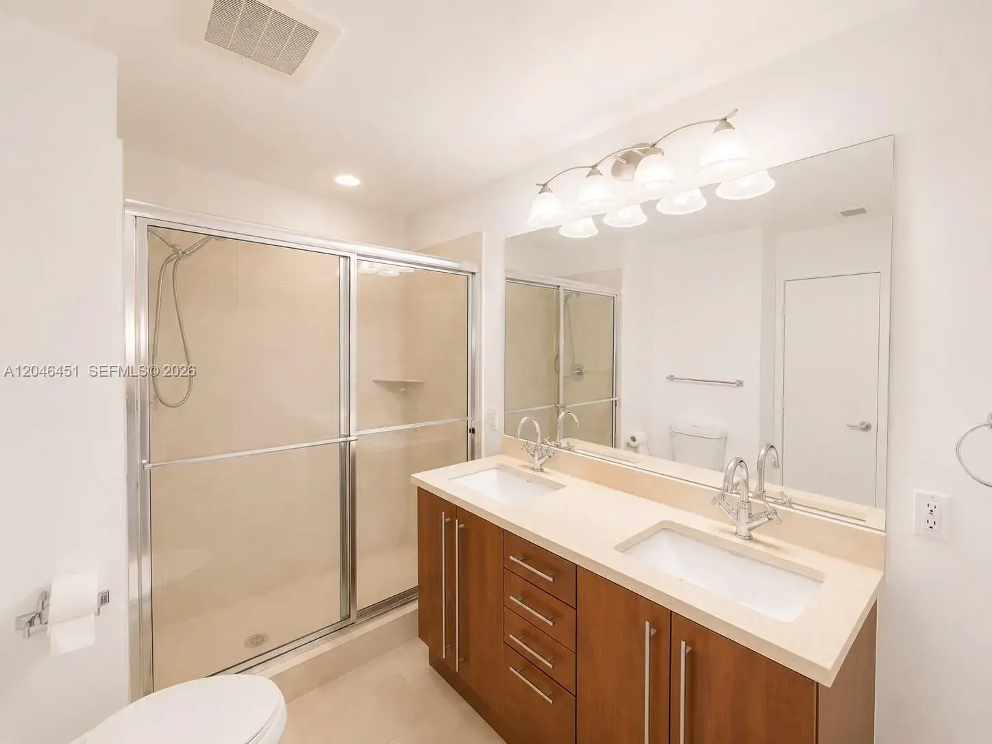 1111 SW 1st Ave, Miami FL 33130