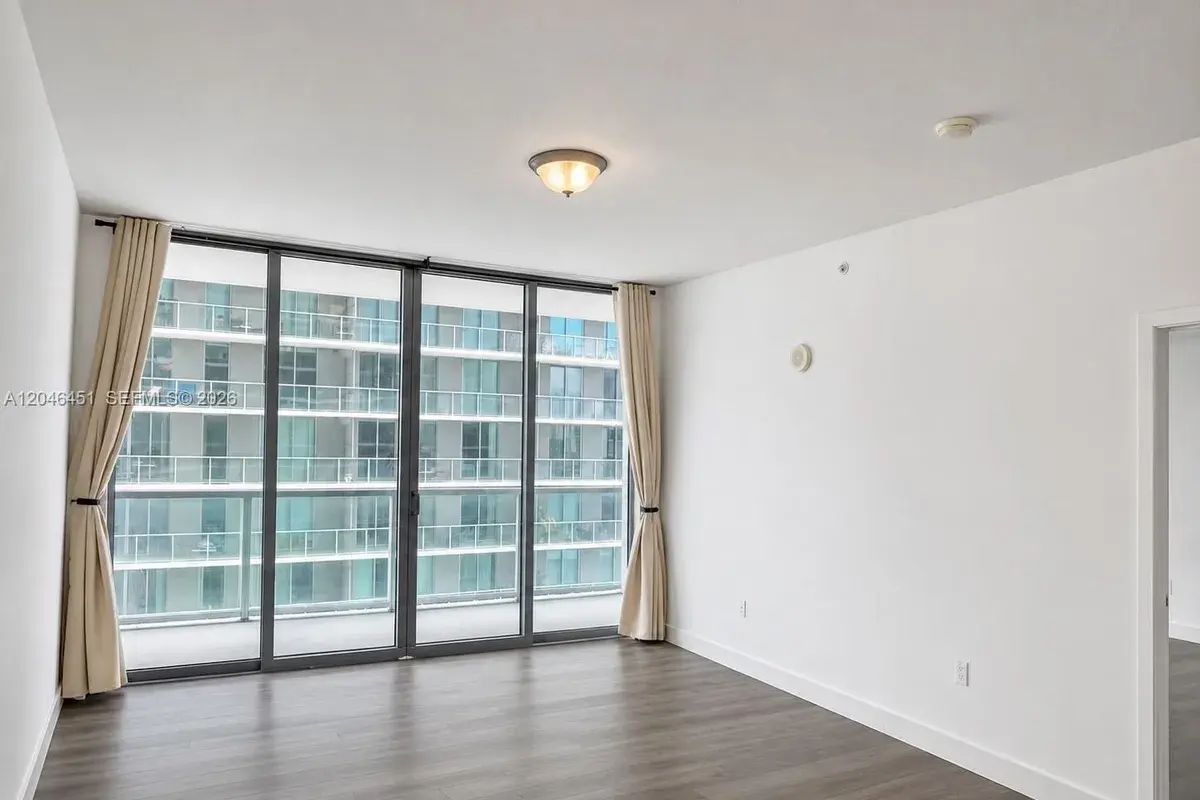 1111 SW 1st Ave, Miami FL 33130