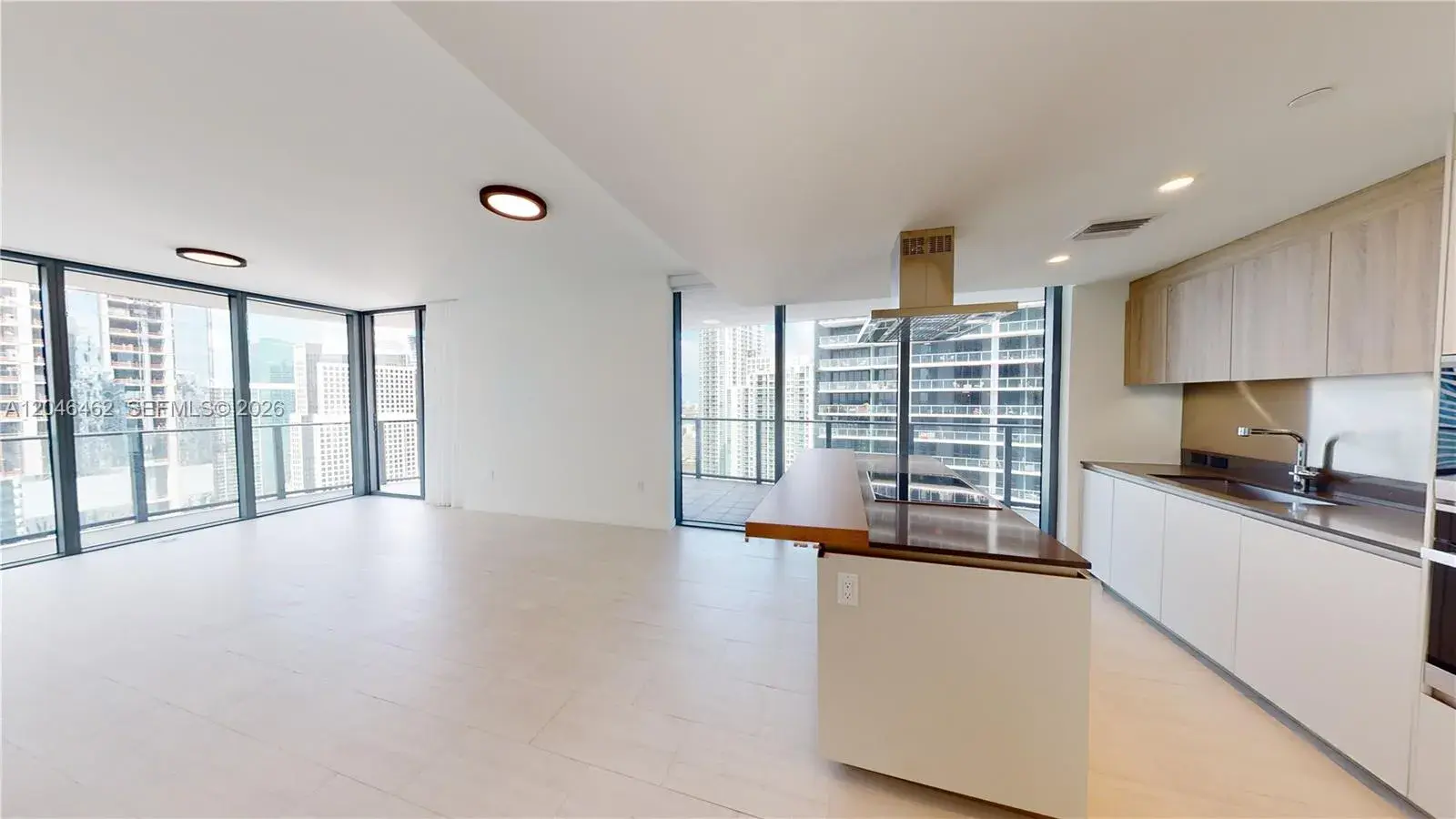 1000 Brickell Plaza # 3915, Miami FL 33131