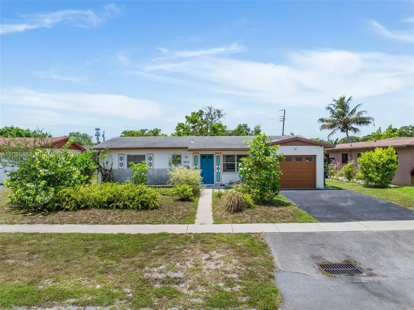 3620 NW 24th St, Lauderdale Lakes FL 33311