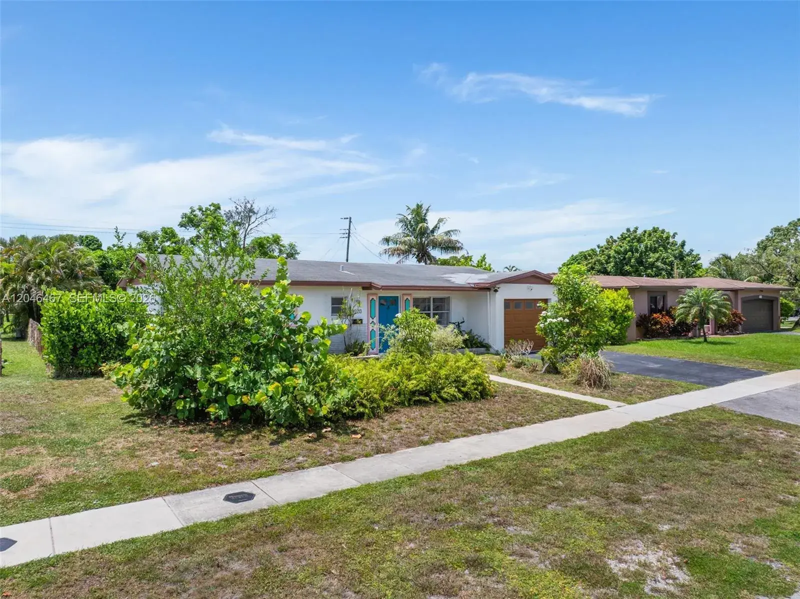 3620 NW 24th St, Lauderdale Lakes FL 33311