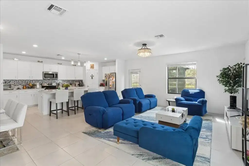 6018 Henderson Way, West Palm Beach FL 33415 photo 4