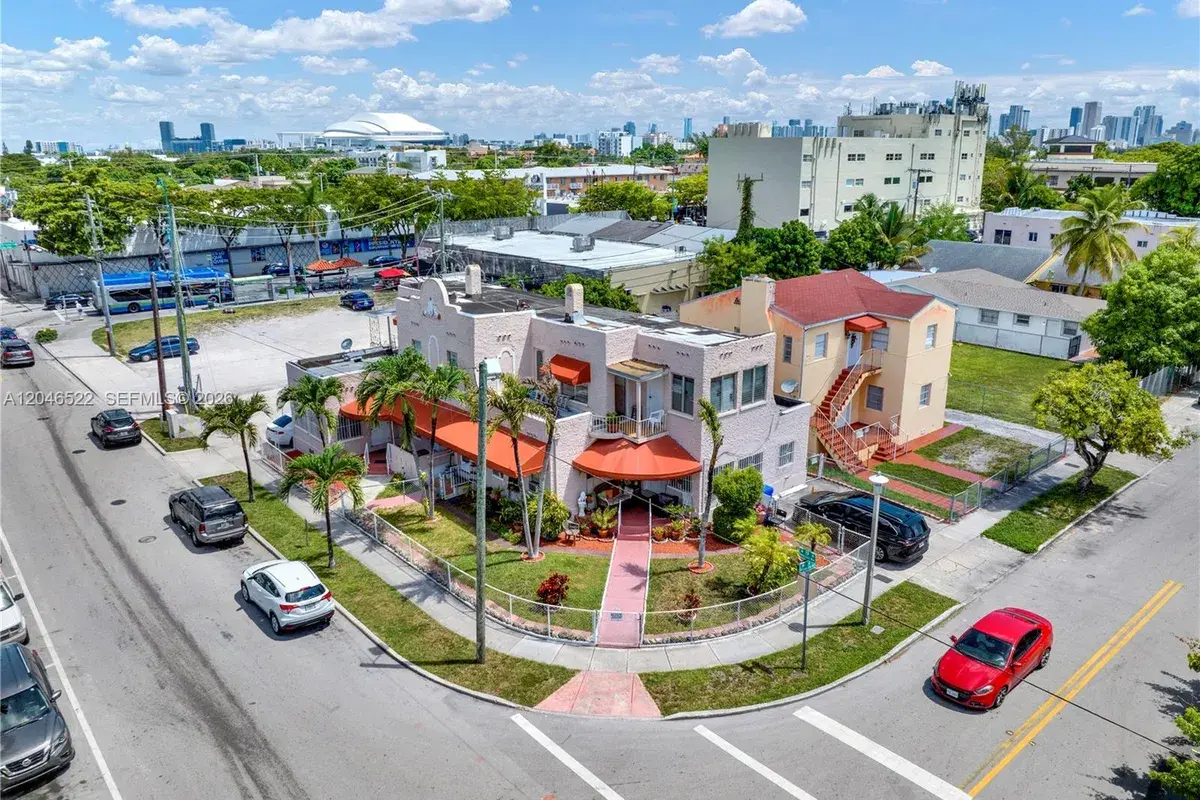 829 SW 19th Ave, Miami FL 33135