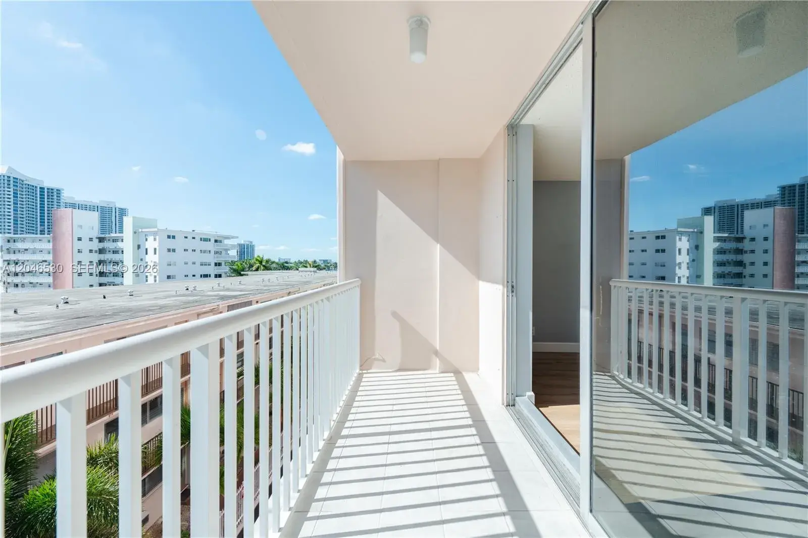 3161 S Ocean Dr # 407, Hallandale Beach FL 33009