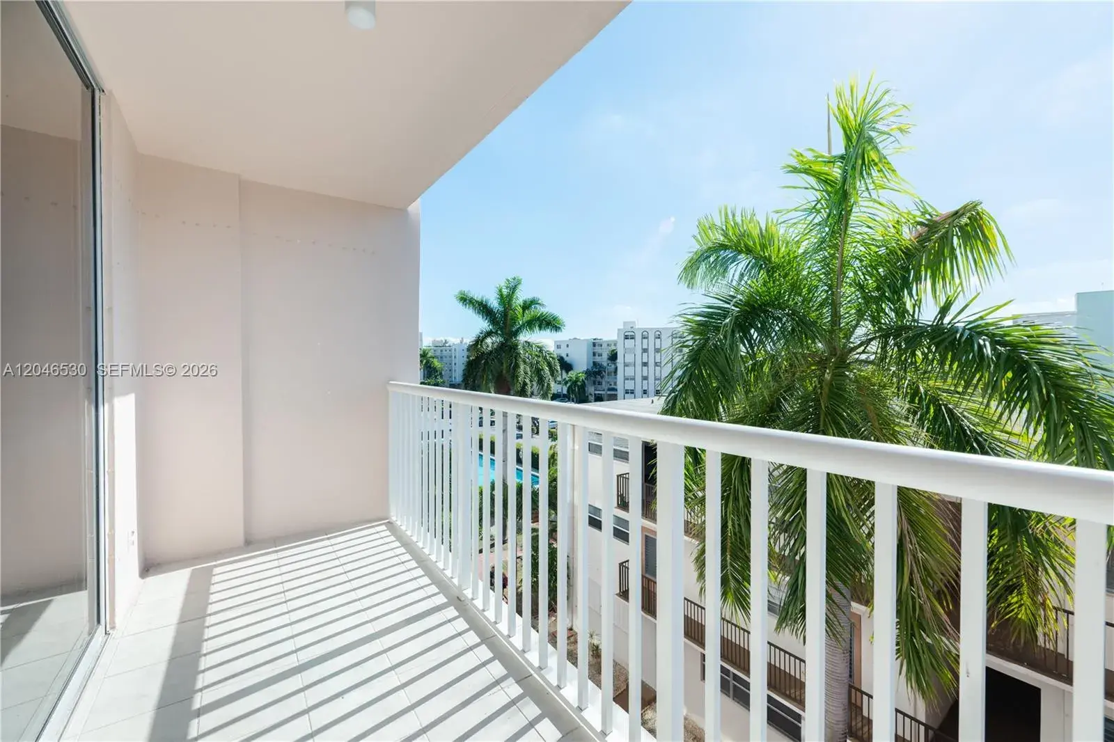 3161 S Ocean Dr # 407, Hallandale Beach FL 33009