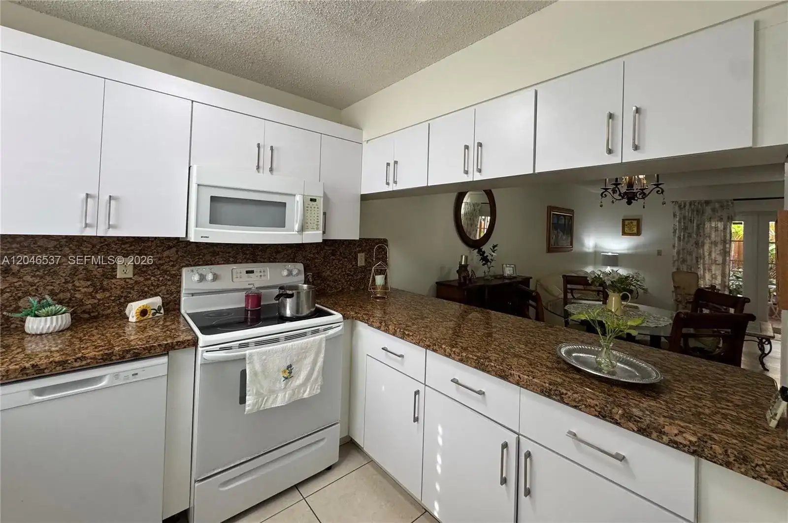 2365 W 74th St, Hialeah FL 33016 photo 2