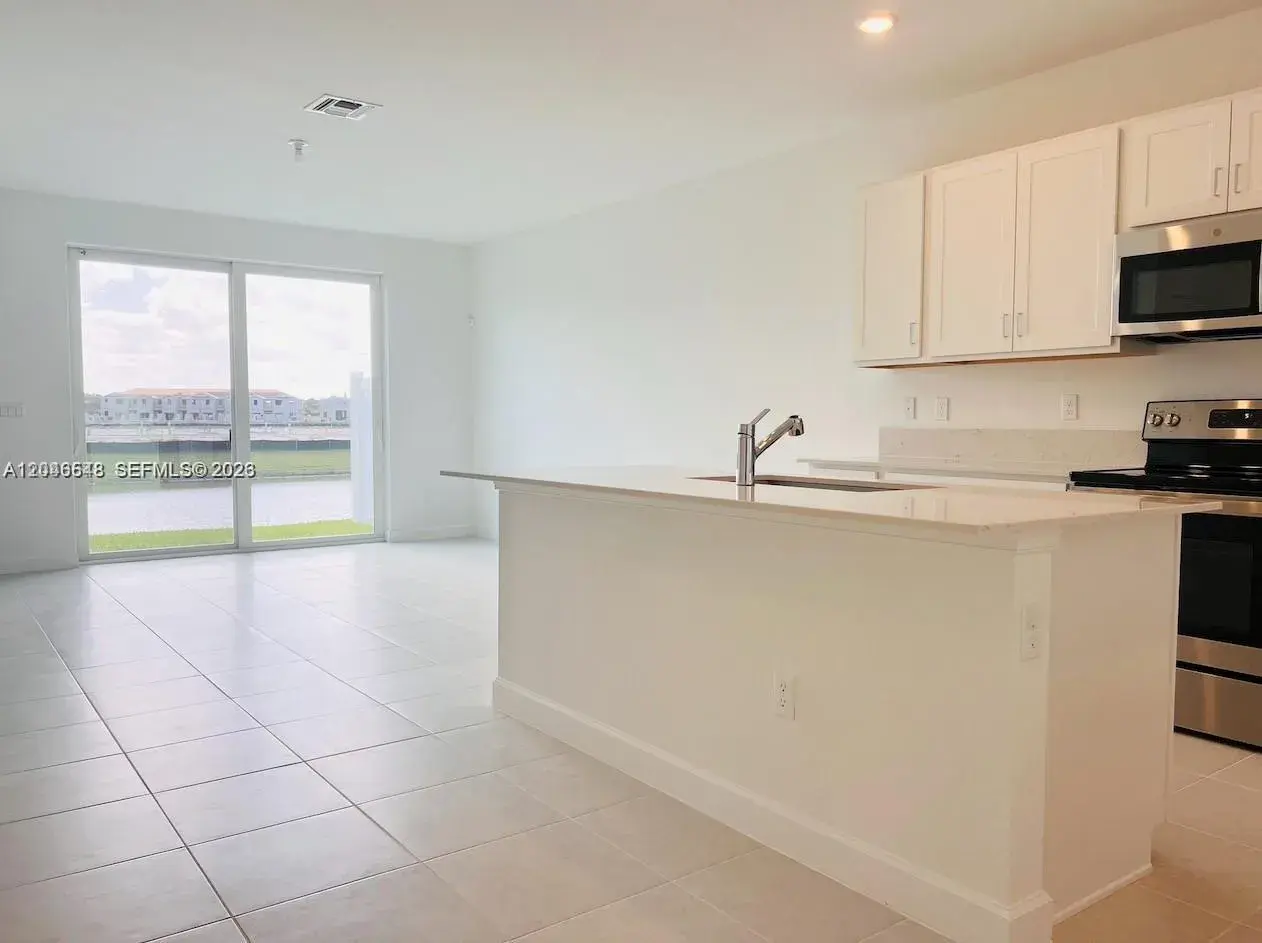 204 SE Woodbark St # 204, Port St. Lucie FL 34984