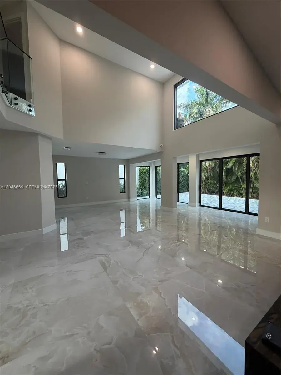 4499 NW 93rd Doral Ct, Doral FL 33178