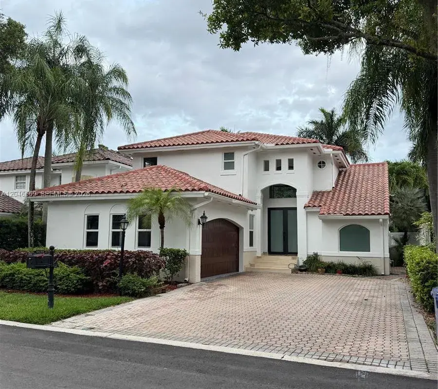 4499 NW 93rd Doral Ct, Doral FL 33178