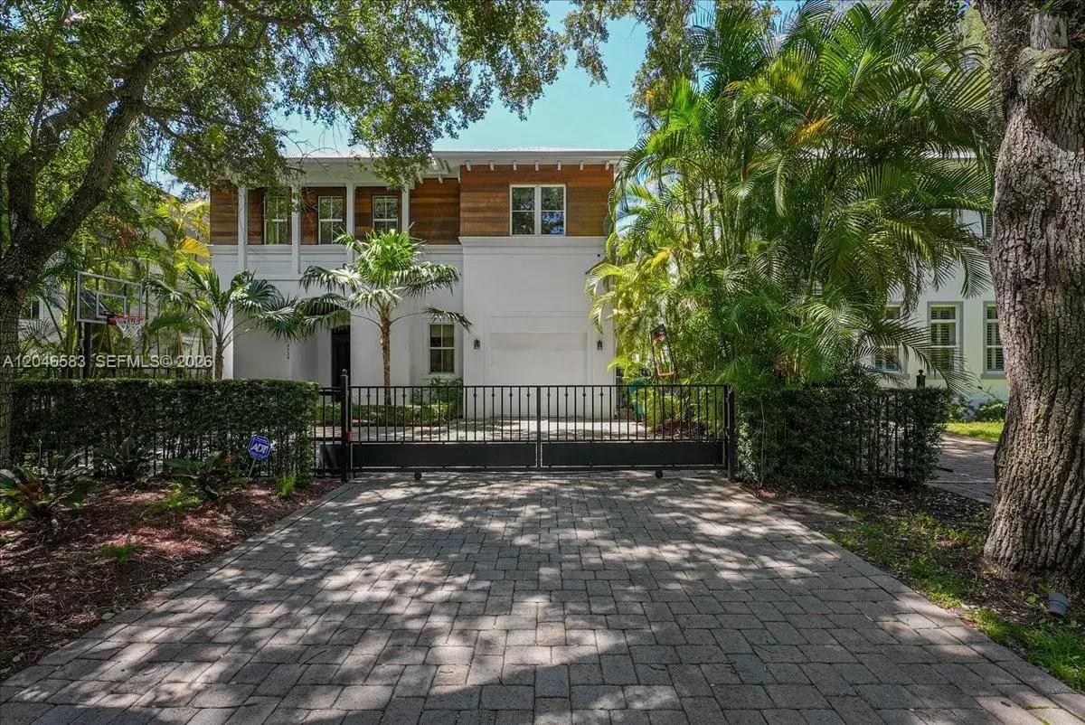 4734 Sunset Drive, Miami FL 33143