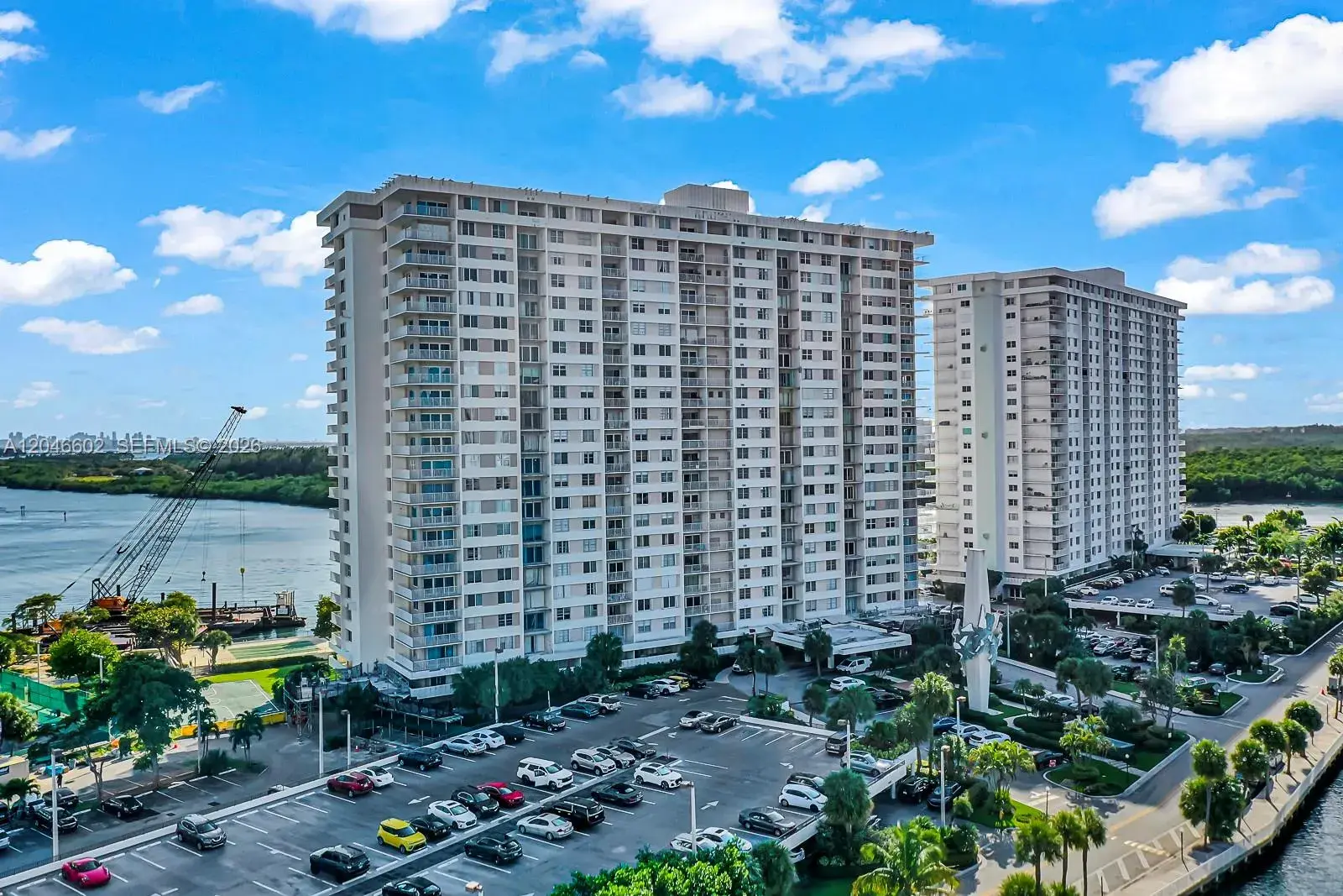 300 Bayview Dr # 1709, Sunny Isles Beach FL 33160