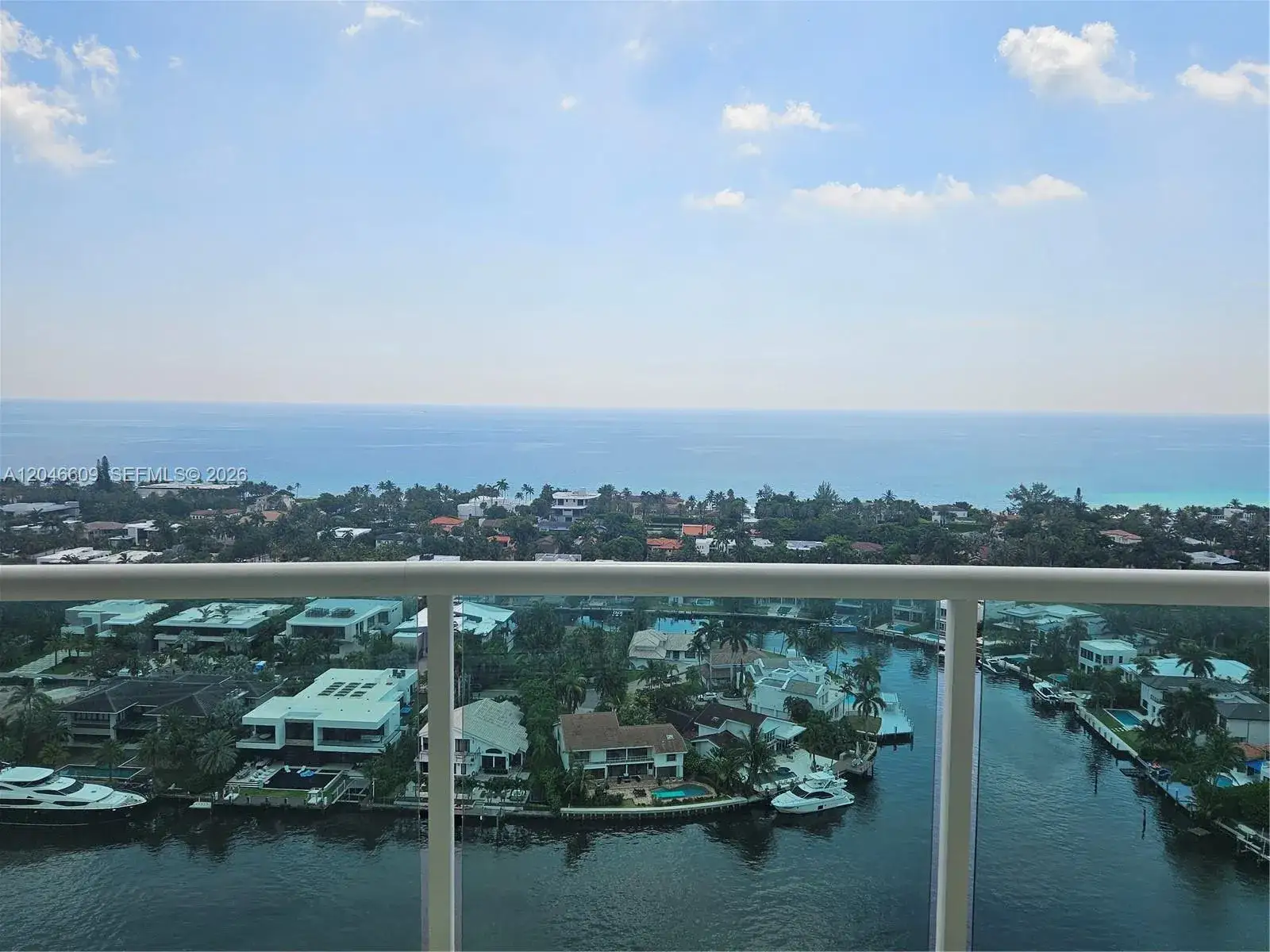 20201 E Country Club Dr # 2409, Aventura FL 33180