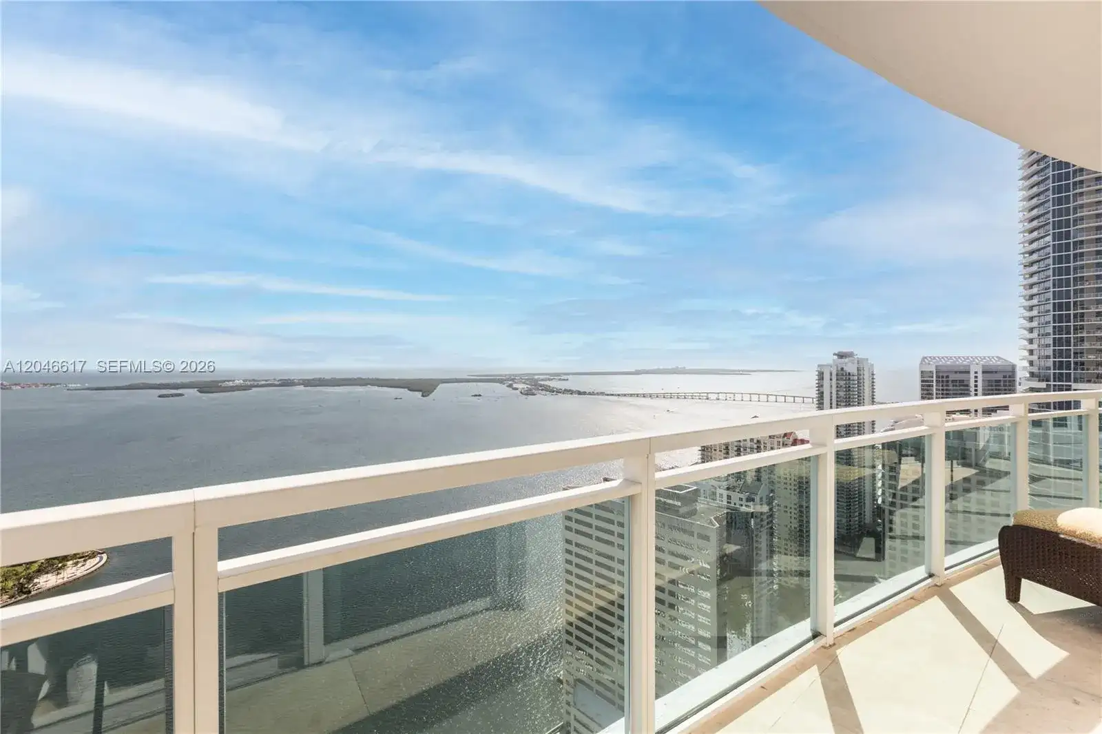 950 Brickell Bay Dr # 5011, Miami FL 33131 photo 2