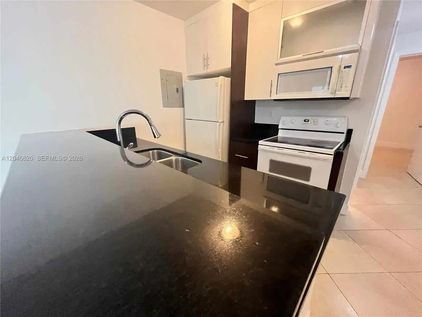 1034 Lenox Ave # 4, Miami Beach FL 33139