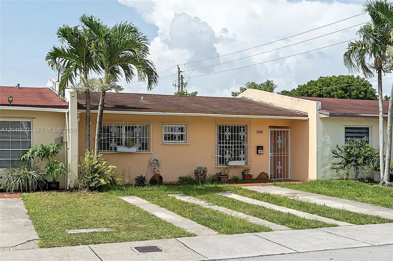 10112 SW 23rd St, Miami FL 33165 photo 2