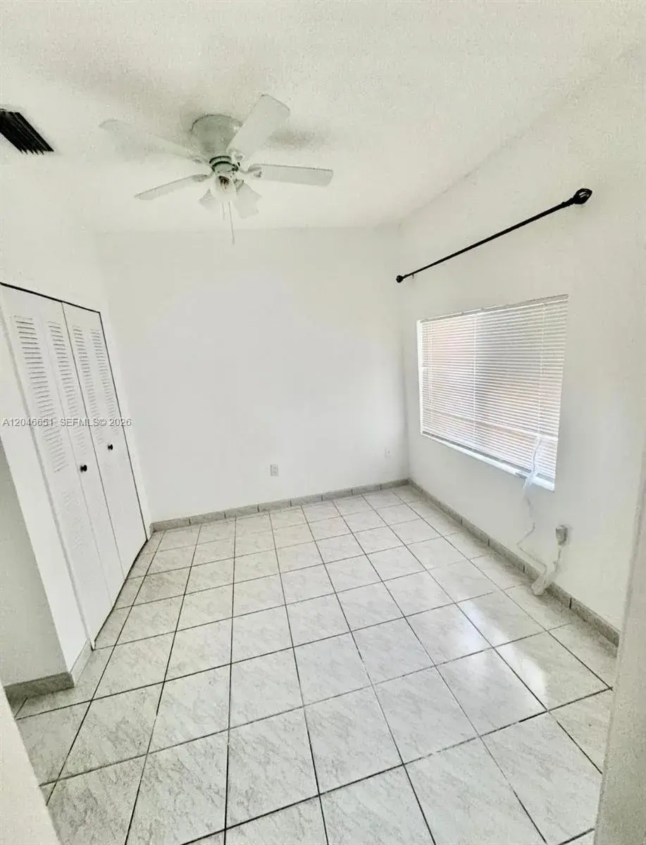 1922 NW 4th St # B, Miami FL 33125