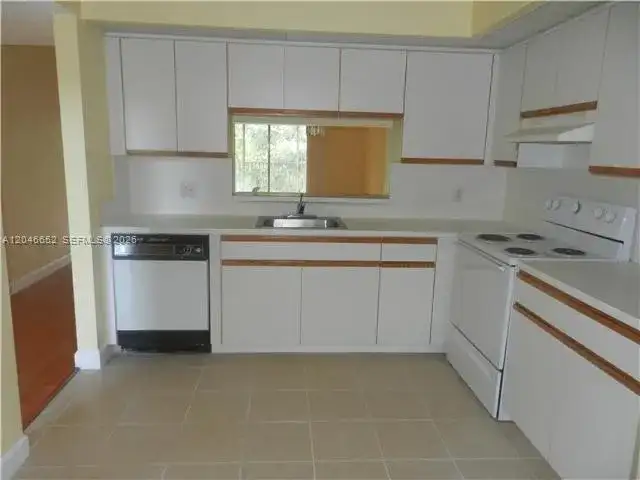 1000 SW 125th Ave # 406N, Pembroke Pines FL 33027 photo 4