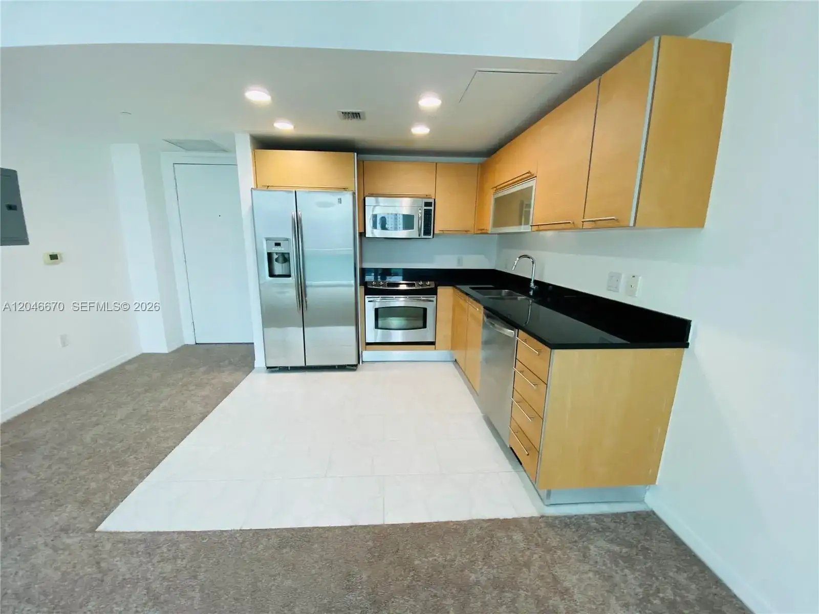951 Brickell Ave # 1909, Miami FL 33131 photo 2